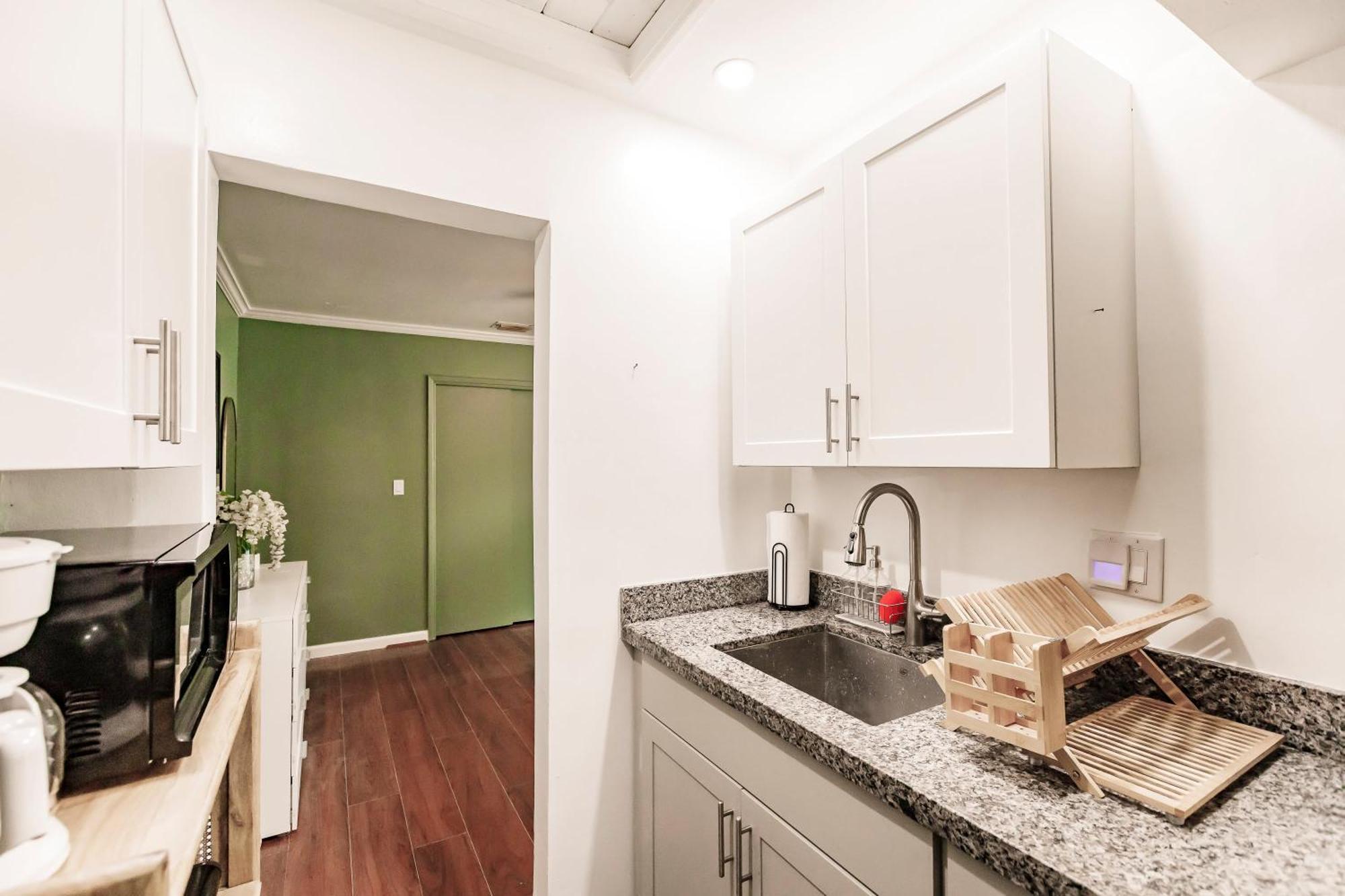 Bnb Hyperion - Updated 1B1B Hideaway - Sleeps 3 Hollywood Exterior photo